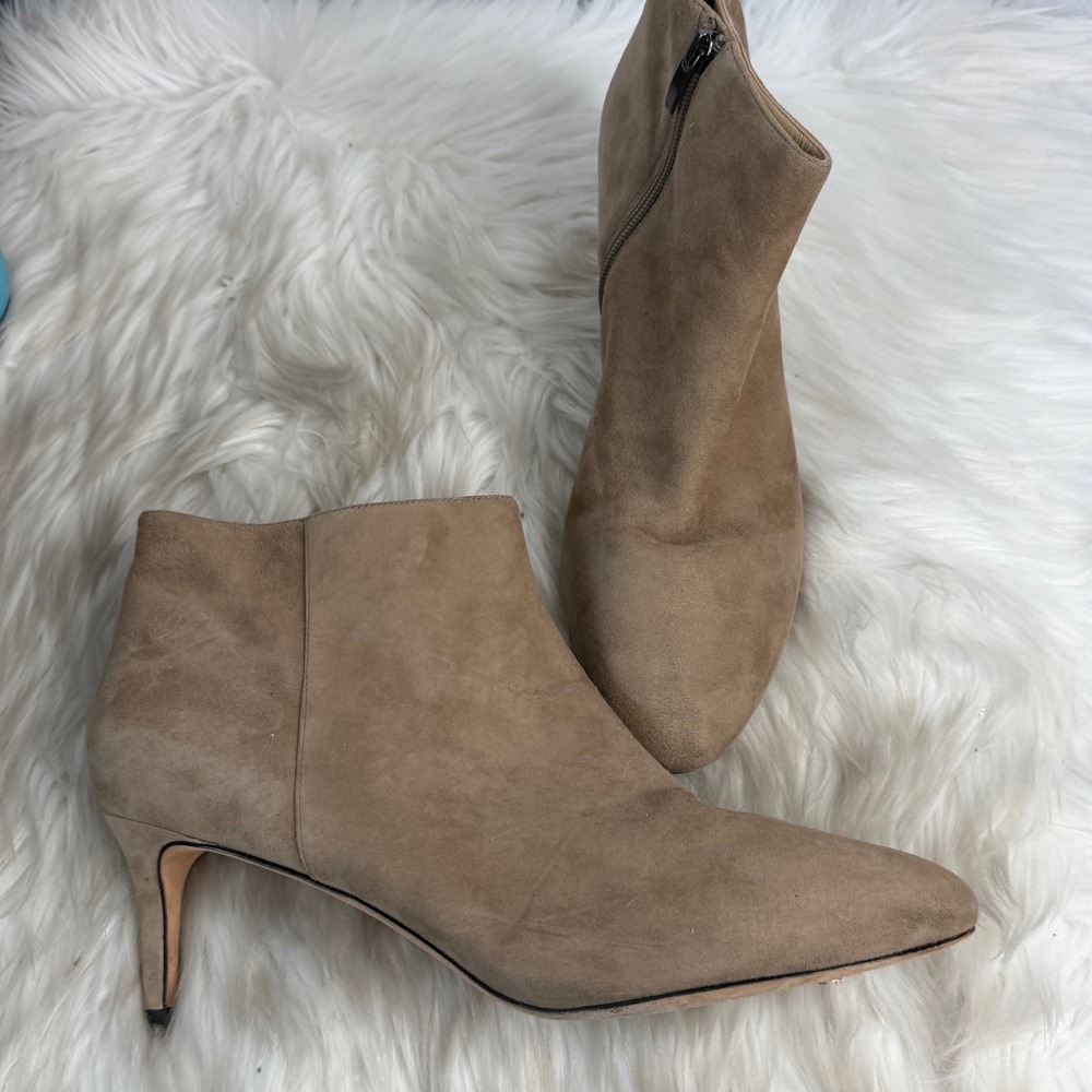 Via Spiga Womens Tan Suede Pointed Toe Kitten Heel Ankle Booties Size 12M